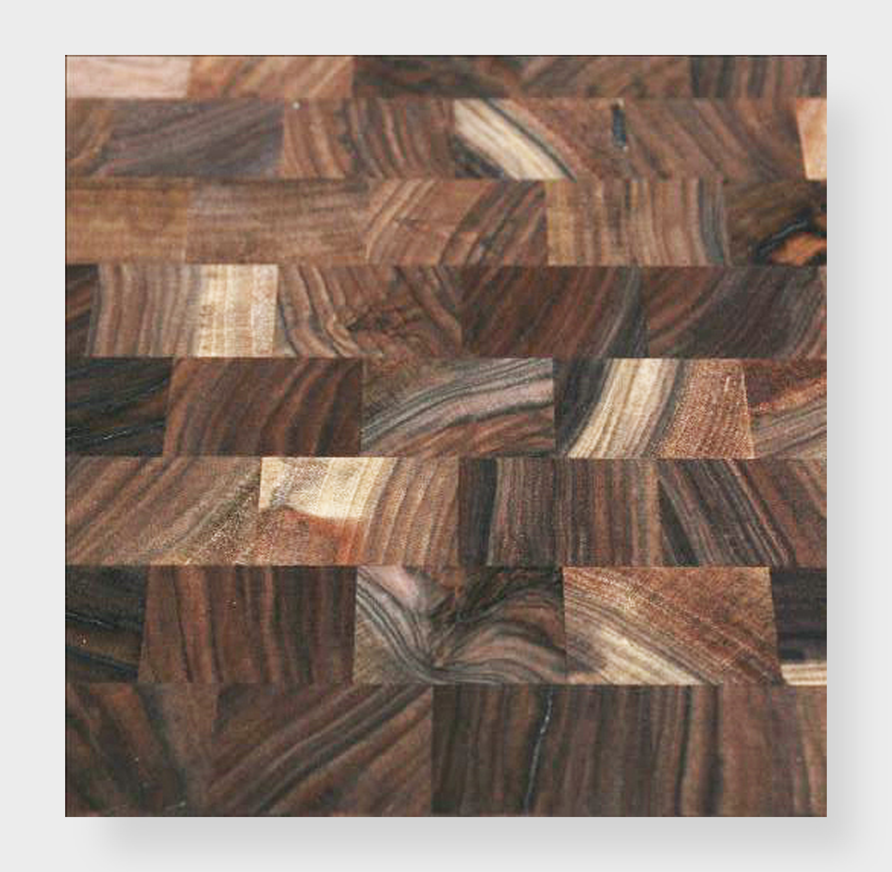 Claro Walnut_End Grain_Clear_Frame